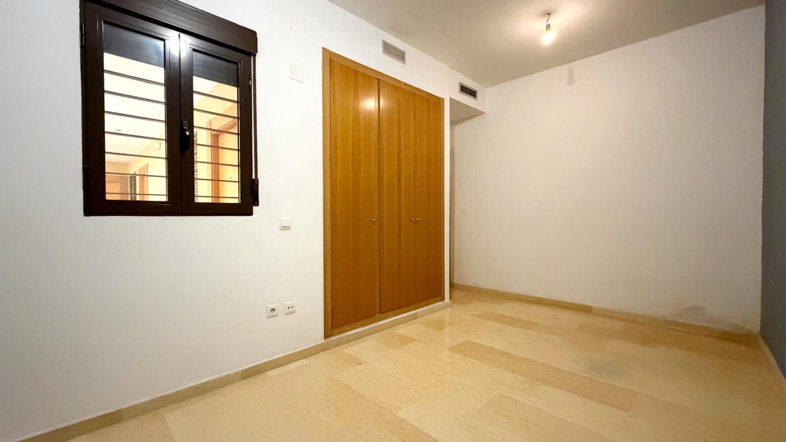 2 bedroom Flat for rent in Museros - € 900 (Ref: 9536034)