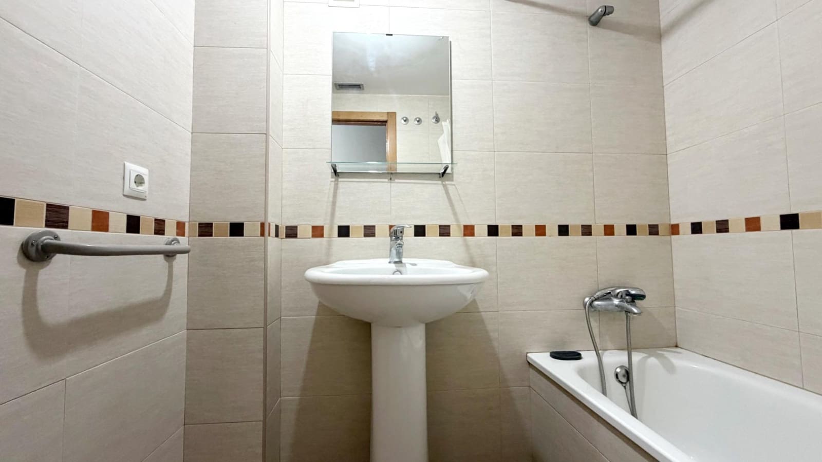 2 bedroom Flat for rent in Museros - € 900 (Ref: 9536034)