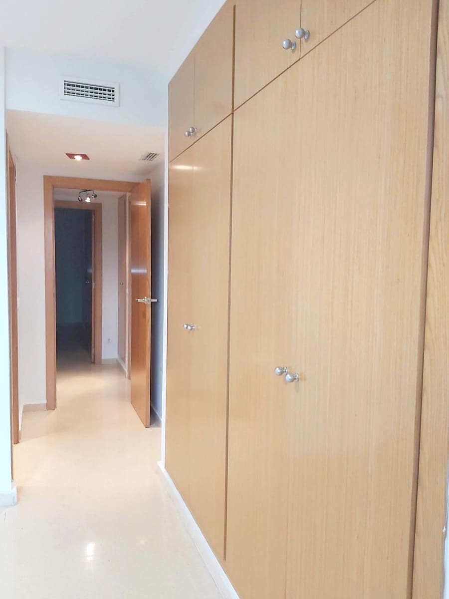 2 soverom Leilighet til salgs i Torrent med garasje - € 265 000 (Ref: 9536808)