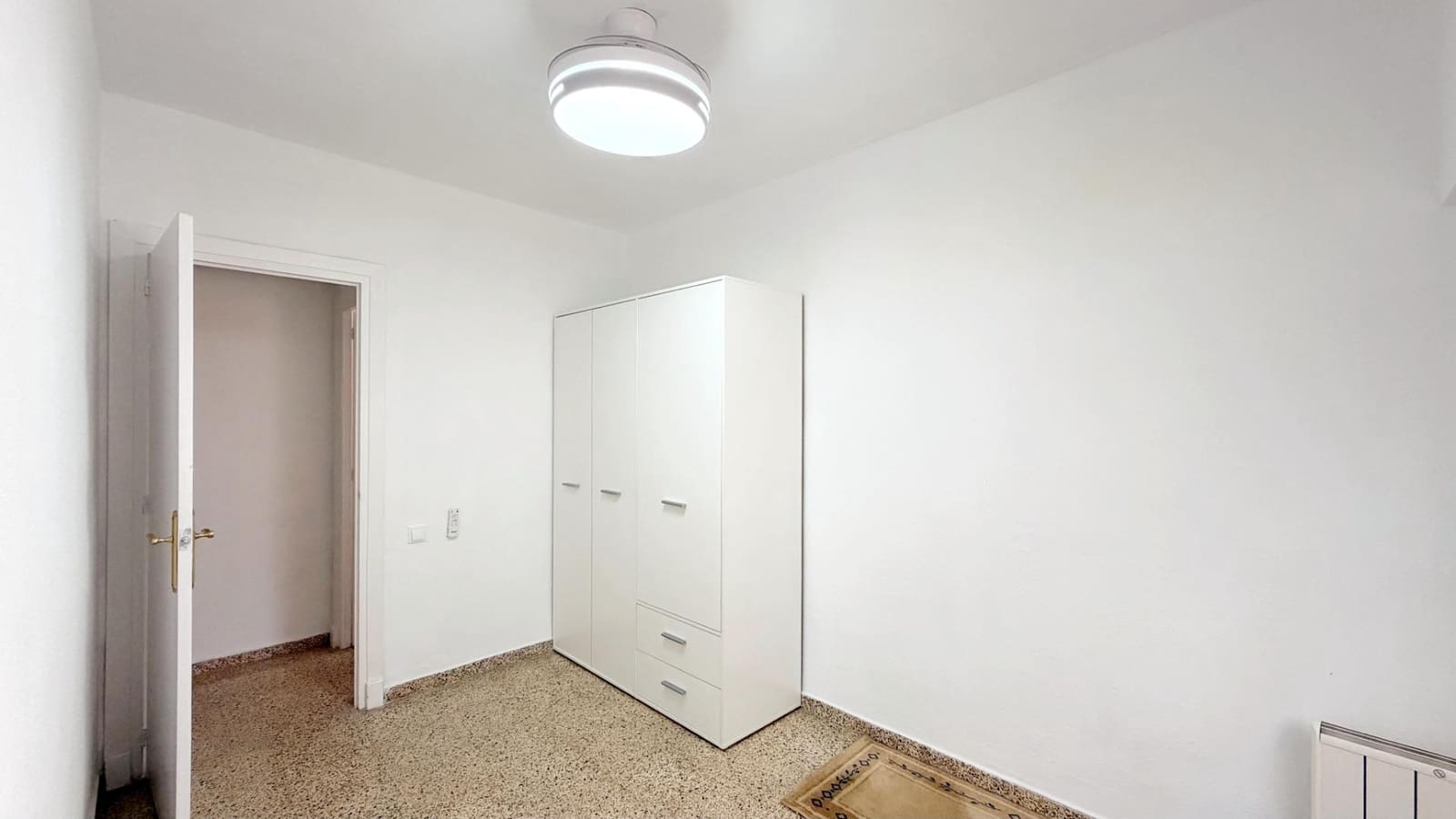 3 sovrum Lägenhet att hyra i Valencia stad - 1 400 € (Ref: 9543760)