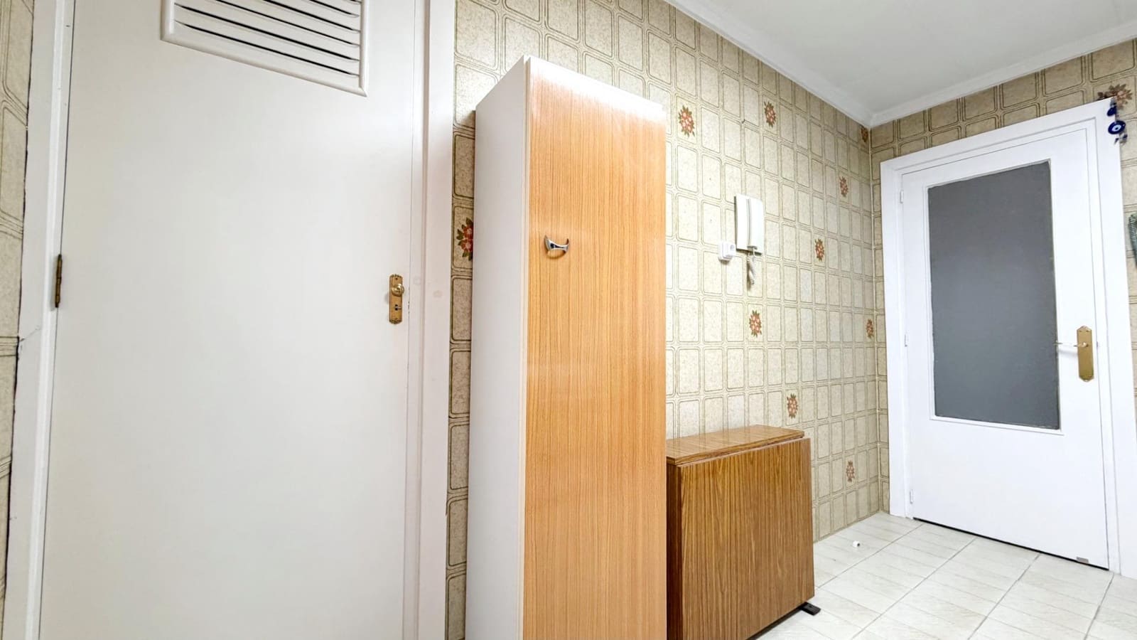 3 sovrum Lägenhet att hyra i Valencia stad - 1 400 € (Ref: 9543760)