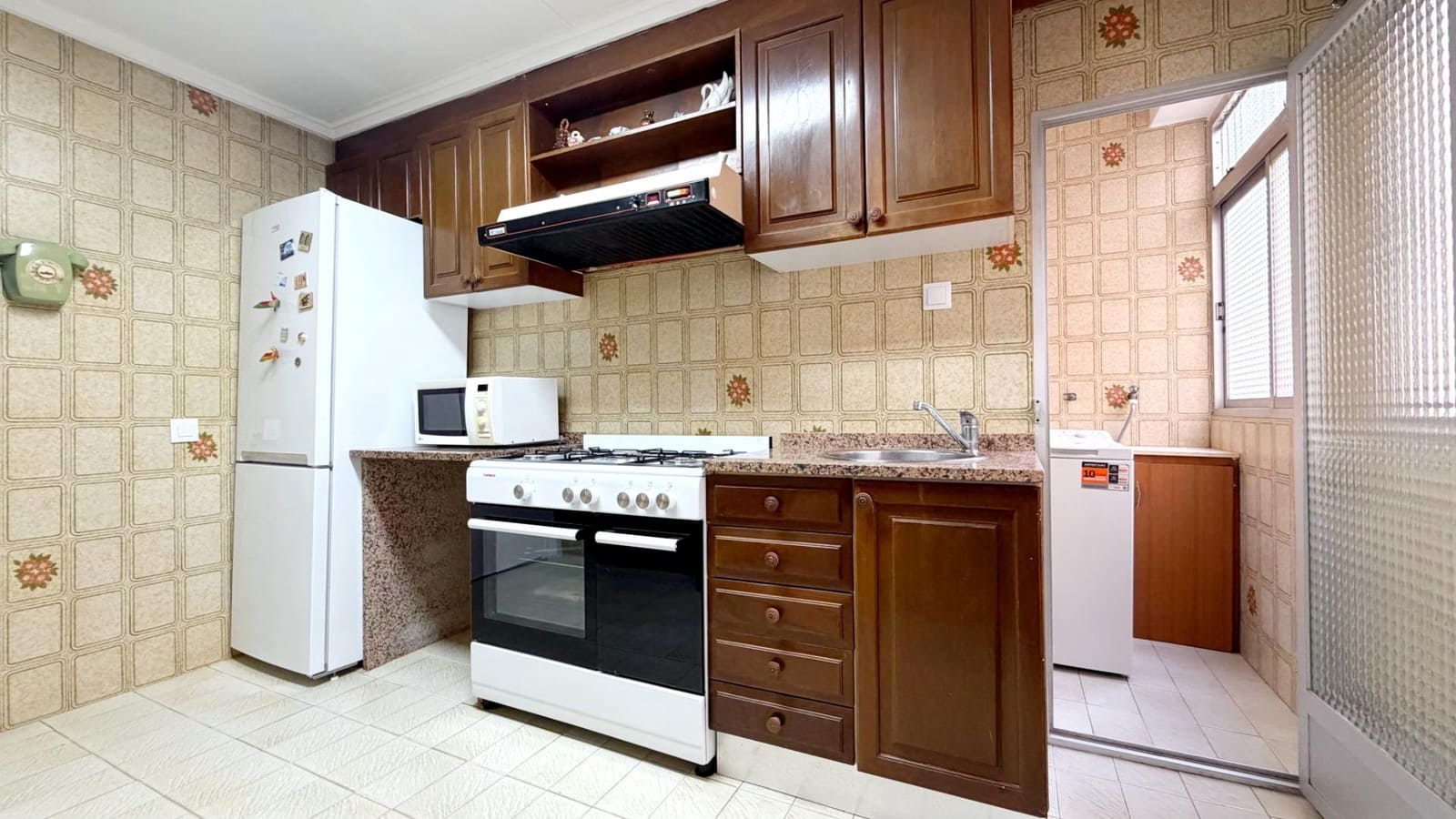 3 sovrum Lägenhet att hyra i Valencia stad - 1 400 € (Ref: 9543760)