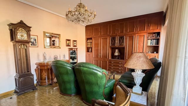 Piso de 3 habitaciones en Arrancapins, València ciudad en venta - 489.000 € (Ref: 9561918)