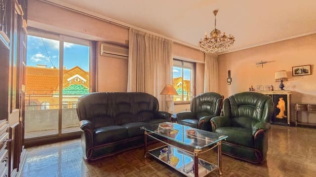 Piso de 3 habitaciones en Arrancapins, València ciudad en venta - 489.000 € (Ref: 9561918)