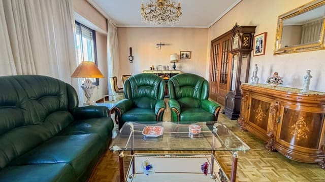 Piso de 3 habitaciones en Arrancapins, València ciudad en venta - 489.000 € (Ref: 9561918)