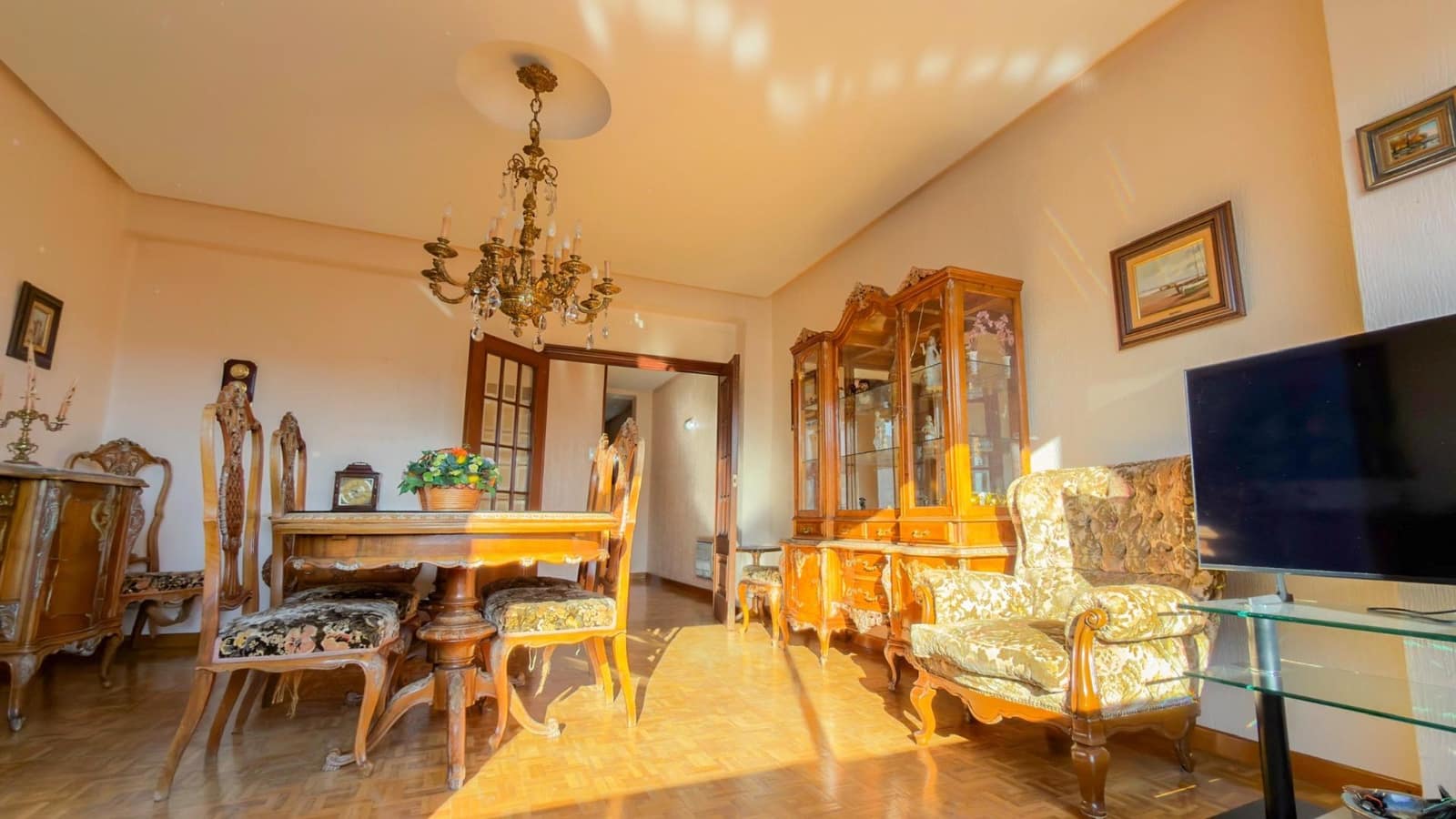 3 soveværelse Lejlighed til salg i Valencia by - € 489.000 (Ref: 9561918)