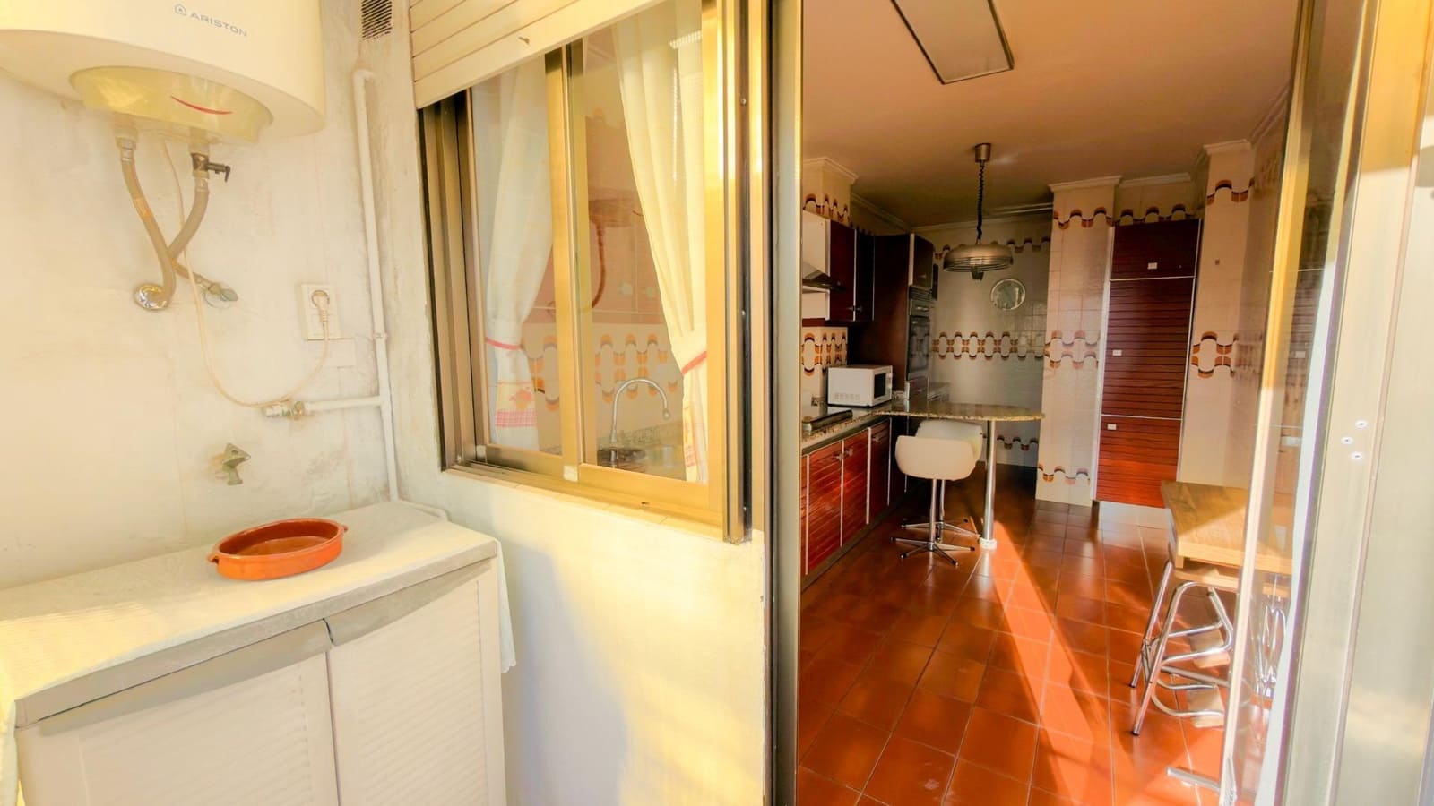 3 soveværelse Lejlighed til salg i Valencia by - € 489.000 (Ref: 9561918)