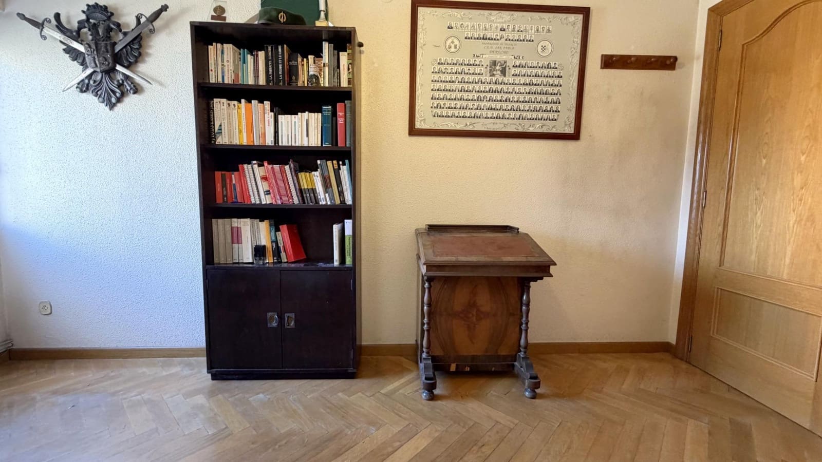 4 bedroom Flat for sale in Valencia city with garage - € 569,000 (Ref: 9605074)