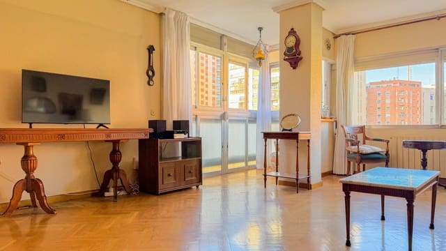 4 sypialnia Mieszkanie na sprzedaż w Ciutat Universitaria, Miasto Walencja z garażem - 569 000 € (Ref: 9605074)