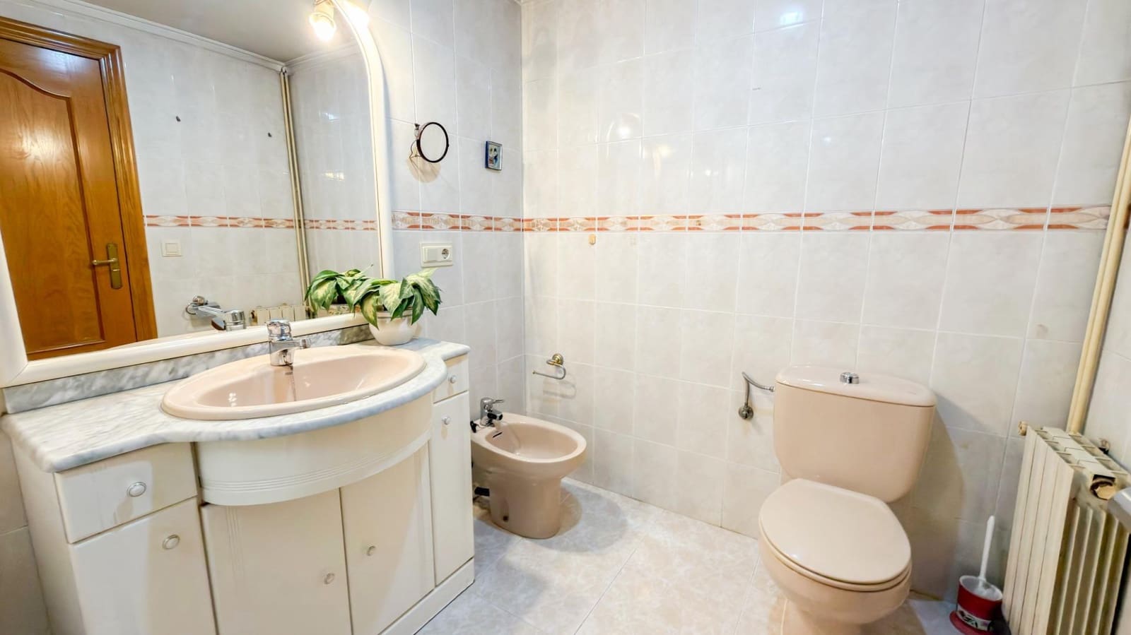 Piso de 4 habitaciones en València ciudad en venta con garaje - 569.000 € (Ref: 9605074)