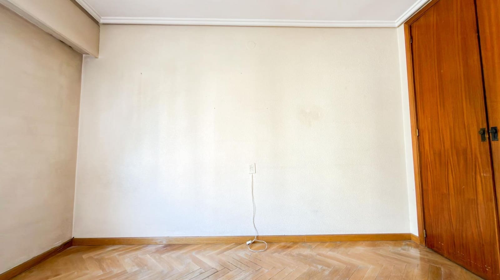 Piso de 4 habitaciones en València ciudad en venta con garaje - 569.000 € (Ref: 9605074)