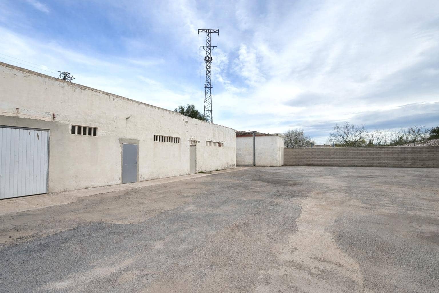 3 bedroom Business for sale in Sagunto / Sagunt with garage - € 1,545,000 (Ref: 9630116)