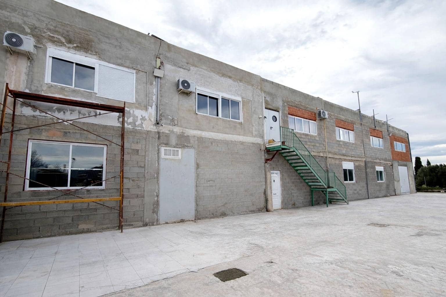 3 bedroom Business for sale in Sagunto / Sagunt with garage - € 1,545,000 (Ref: 9630116)