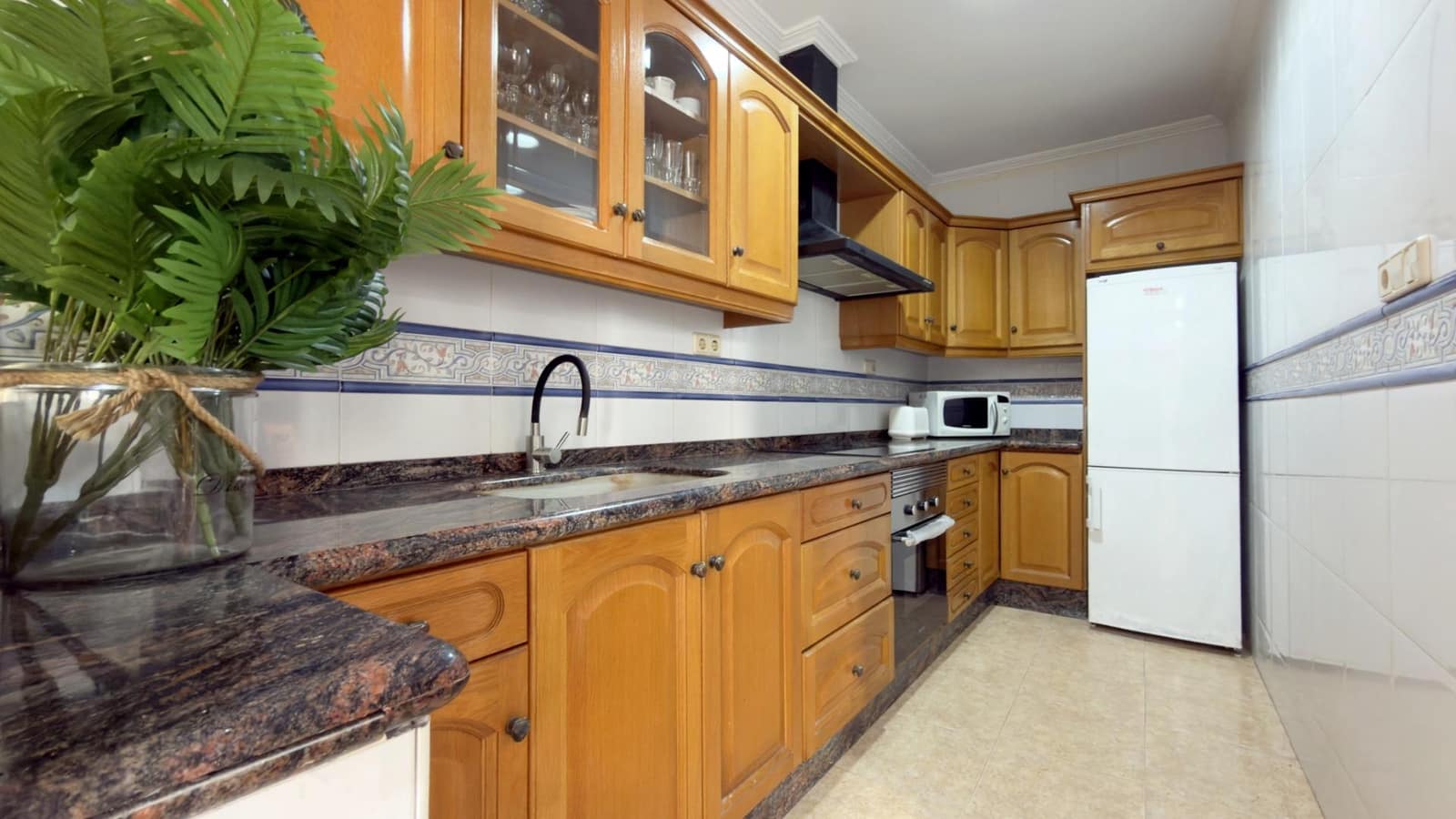 Chalet de 4 habitaciones en Puçol en alquiler con garaje - 1.600 € (Ref: 9652106)