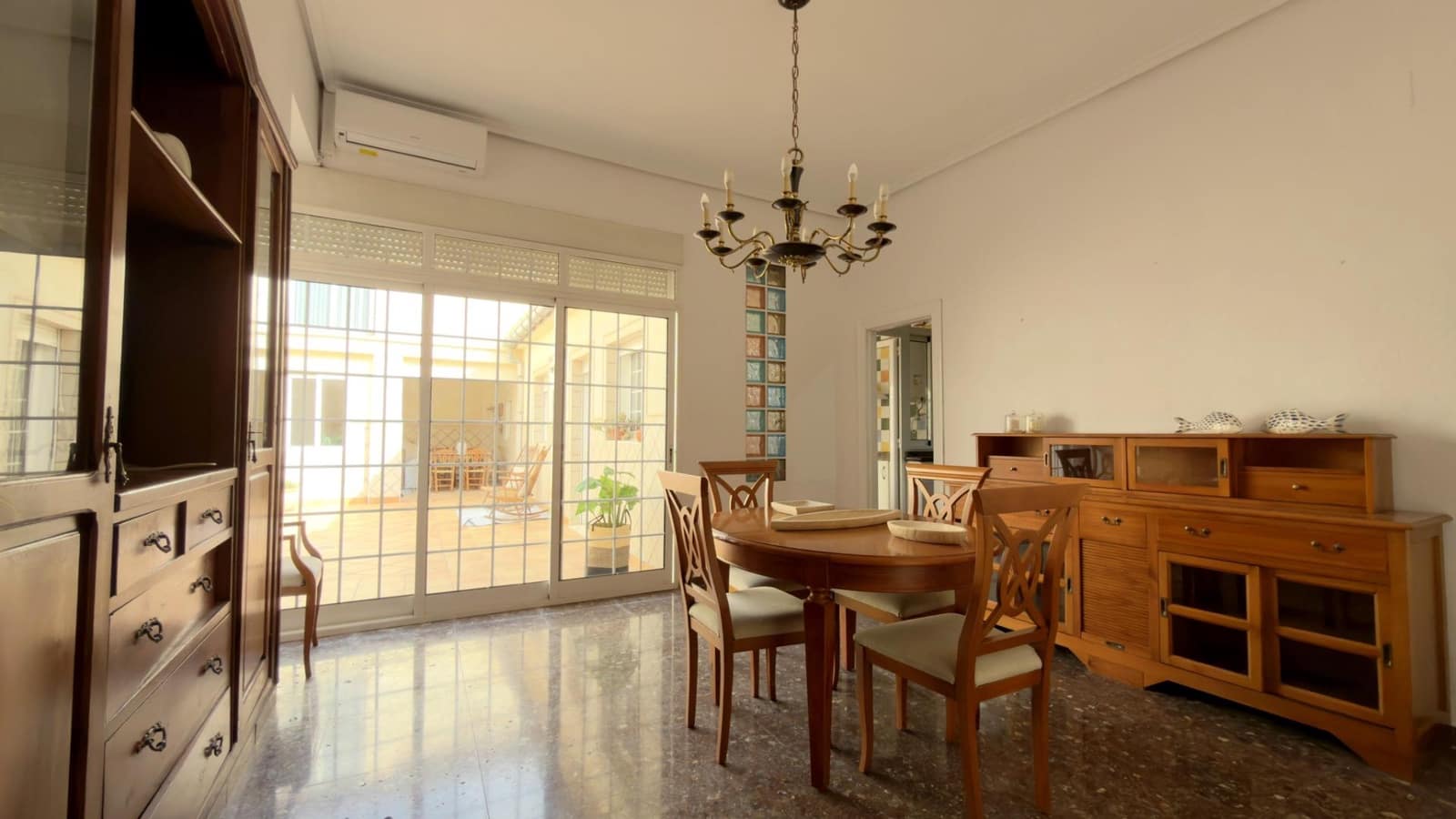 Chalet de 4 habitaciones en Puçol en alquiler con garaje - 1.600 € (Ref: 9652106)