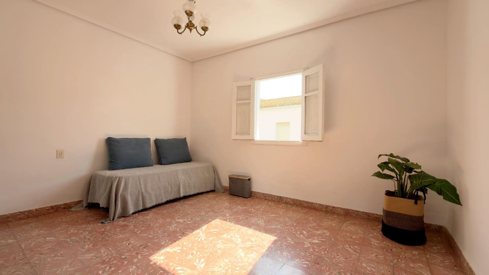 Chalet de 4 habitaciones en Puçol en alquiler con garaje - 1.600 € (Ref: 9652106)