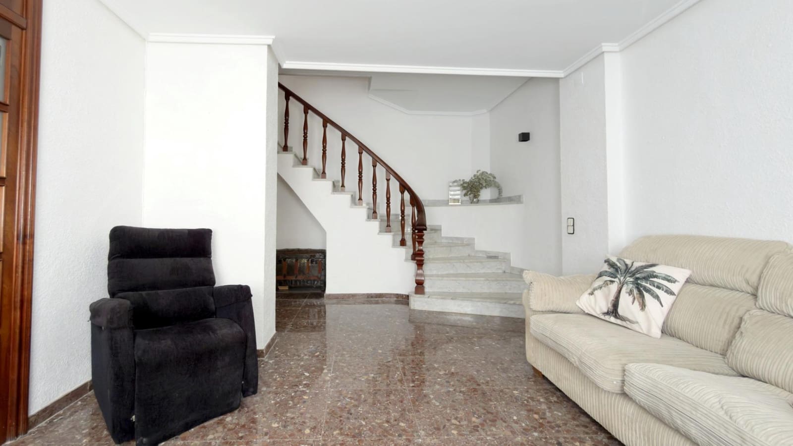 Chalet de 4 habitaciones en Puçol en alquiler con garaje - 1.600 € (Ref: 9652106)