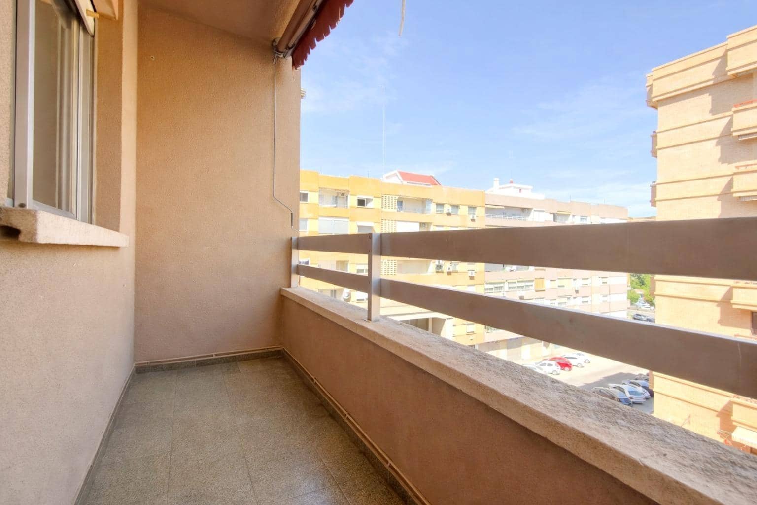 3 bedroom Flat for sale in Valencia city with garage - € 399,000 (Ref: 9752128)