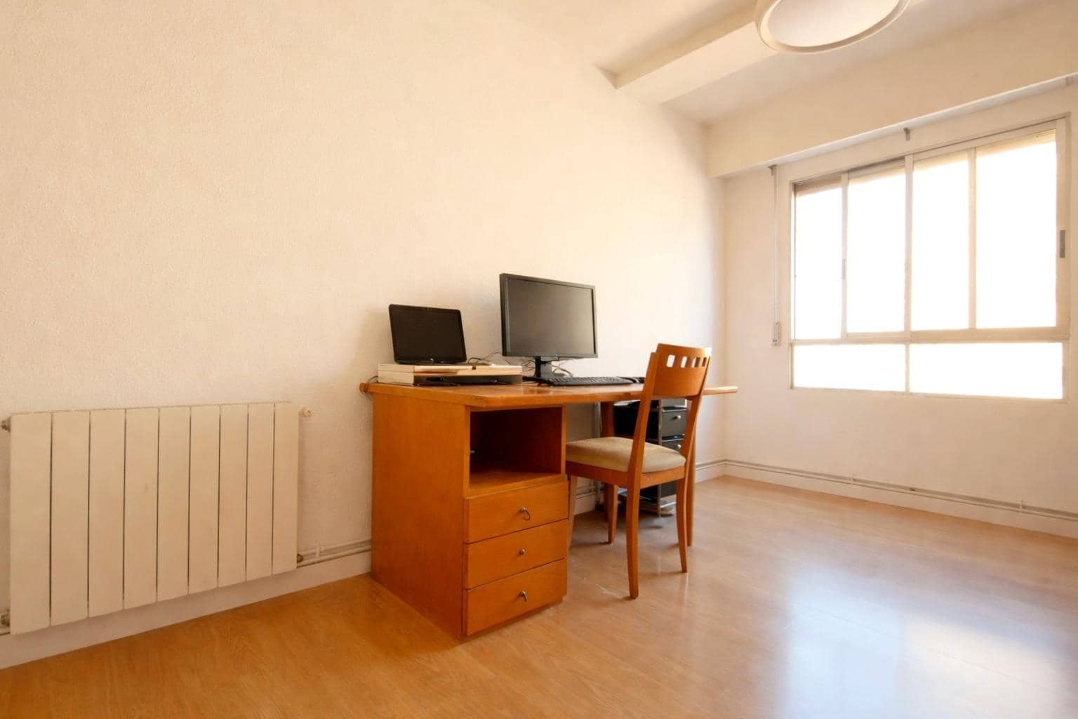 3 bedroom Flat for sale in Valencia city with garage - € 399,000 (Ref: 9752128)