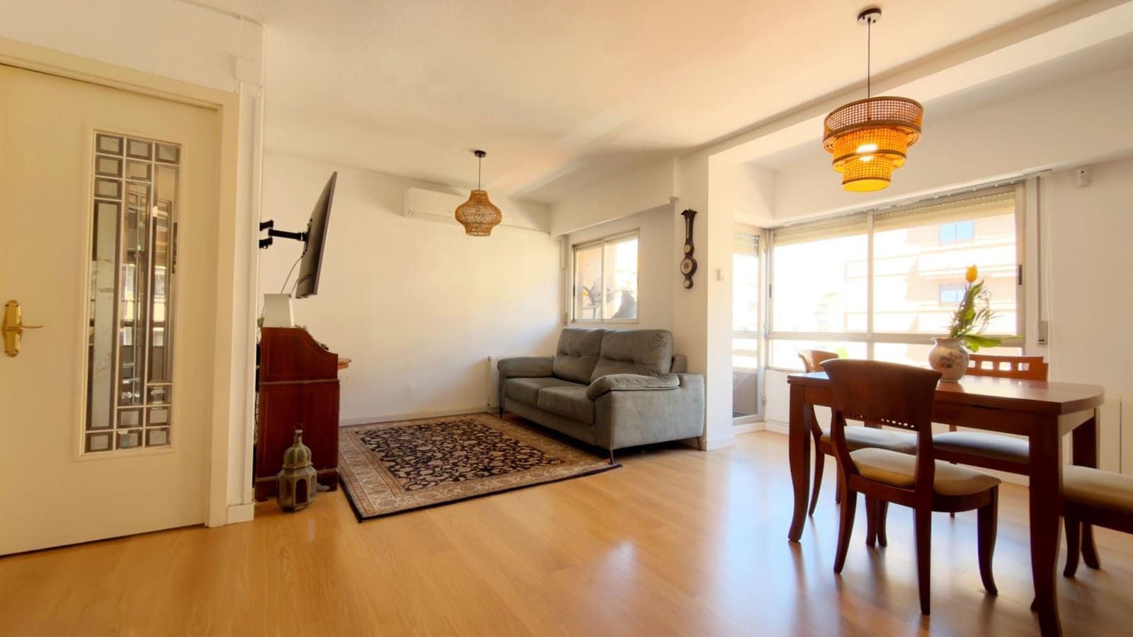 3 bedroom Flat for sale in Valencia city with garage - € 399,000 (Ref: 9752128)