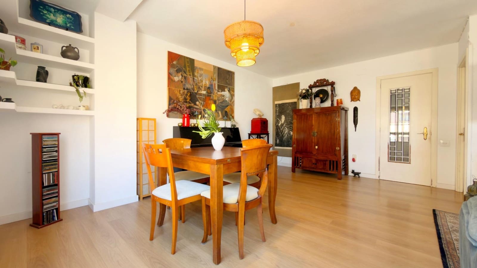 3 bedroom Flat for sale in Valencia city with garage - € 399,000 (Ref: 9752128)