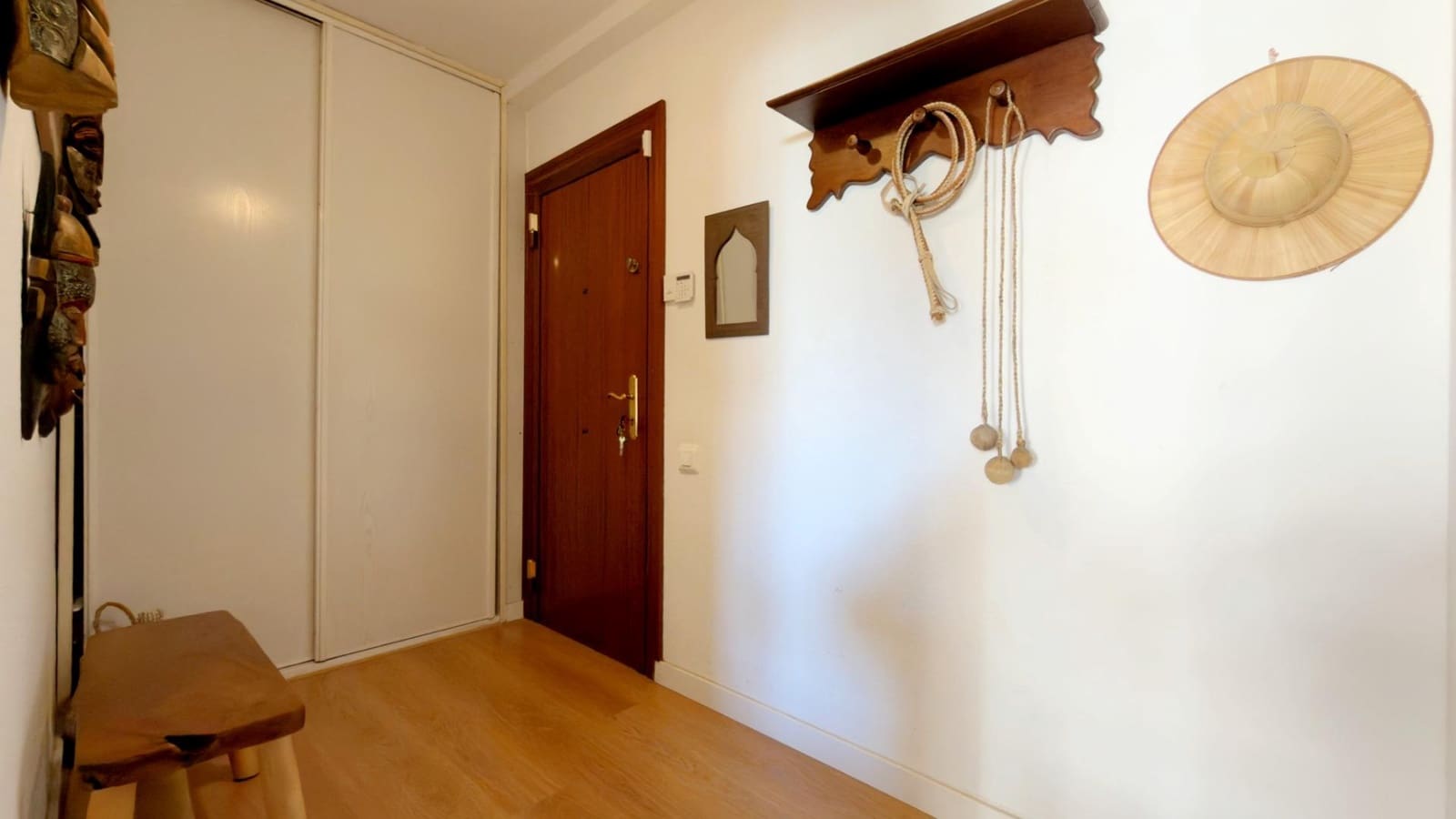 3 bedroom Flat for sale in Valencia city with garage - € 399,000 (Ref: 9752128)
