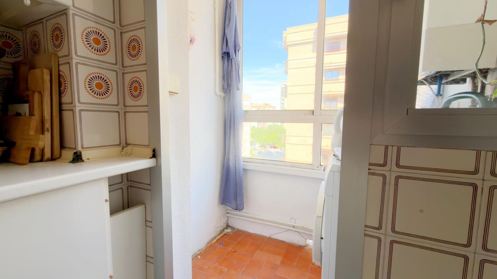 3 bedroom Flat for sale in Valencia city with garage - € 399,000 (Ref: 9752128)