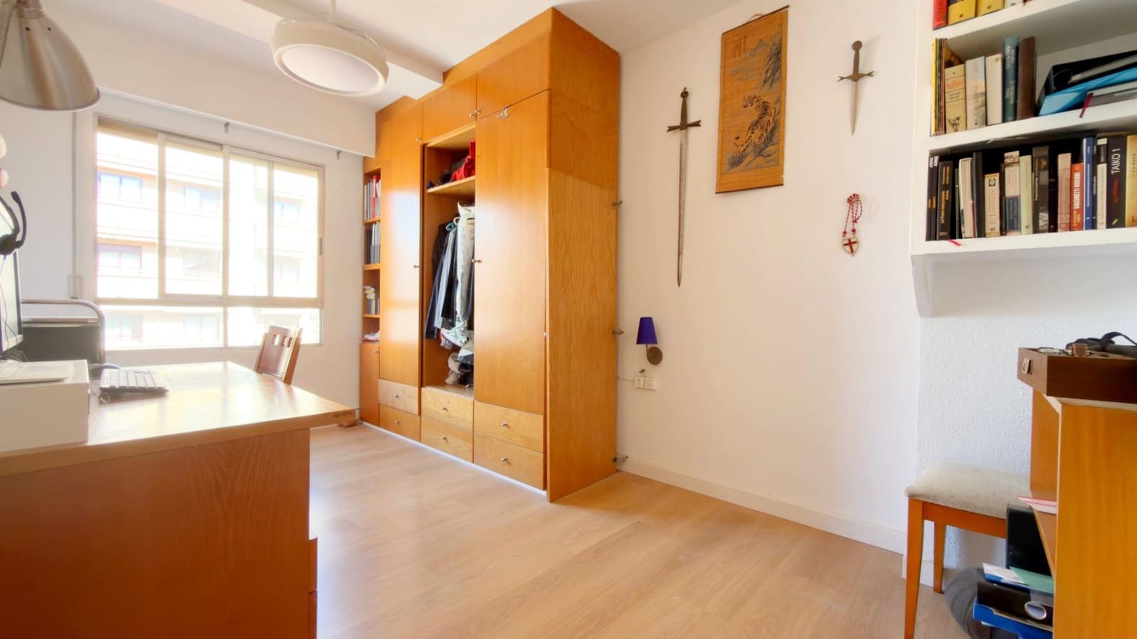 3 bedroom Flat for sale in Valencia city with garage - € 399,000 (Ref: 9752128)