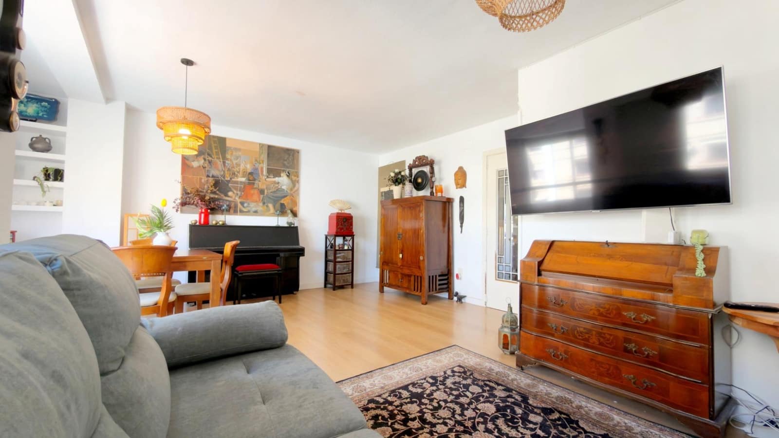 3 bedroom Flat for sale in Valencia city with garage - € 399,000 (Ref: 9752128)