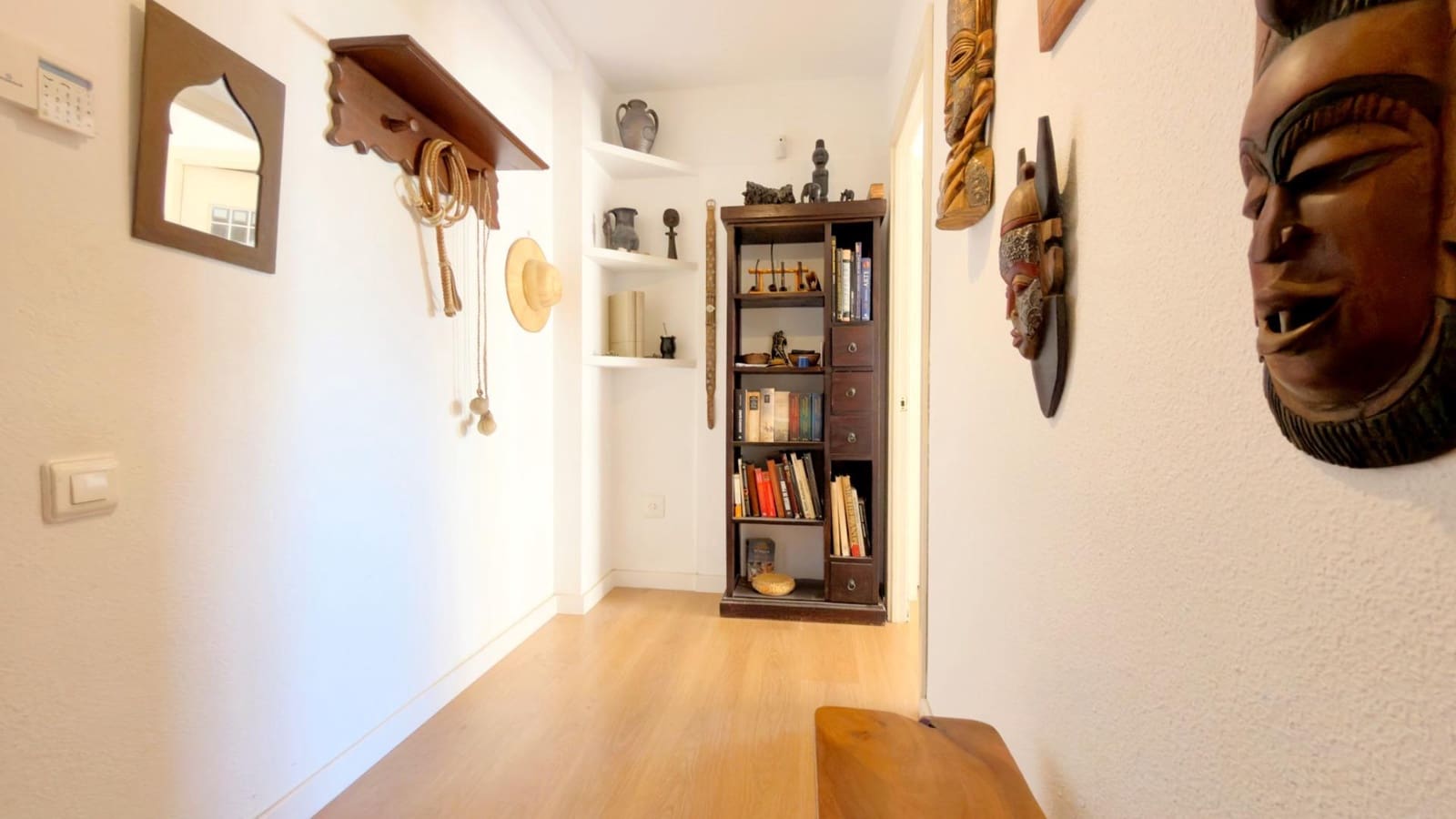 3 bedroom Flat for sale in Valencia city with garage - € 399,000 (Ref: 9752128)