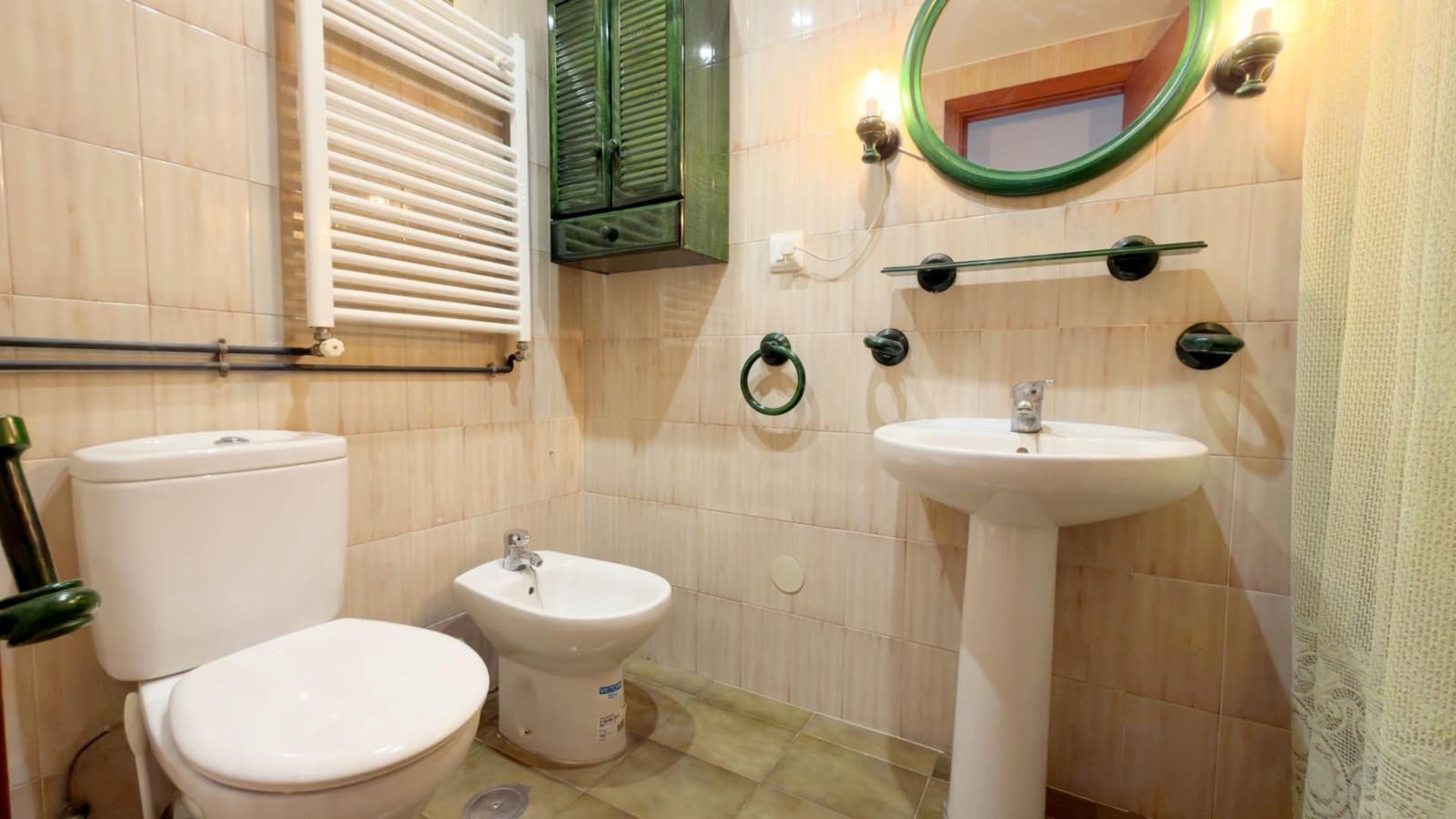 3 bedroom Flat for sale in Valencia city with garage - € 399,000 (Ref: 9752128)