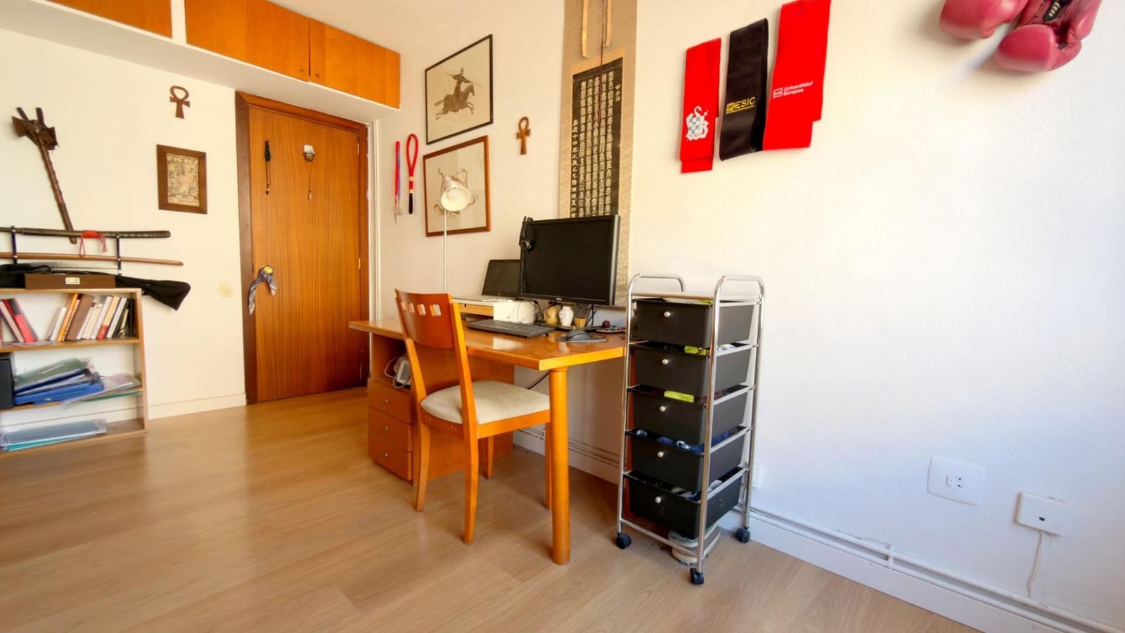 3 bedroom Flat for sale in Valencia city with garage - € 399,000 (Ref: 9752128)