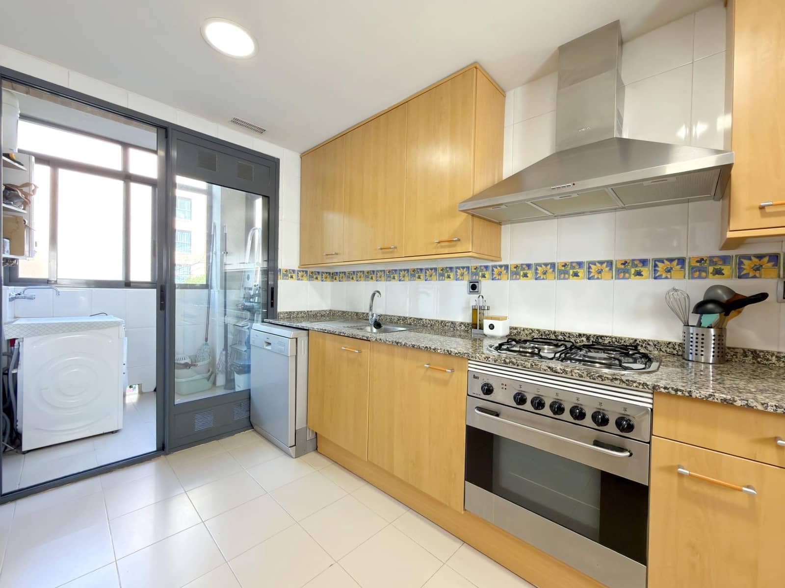 Piso de 2 habitaciones en València ciudad en venta con piscina garaje - 469.000 € (Ref: 9797230)