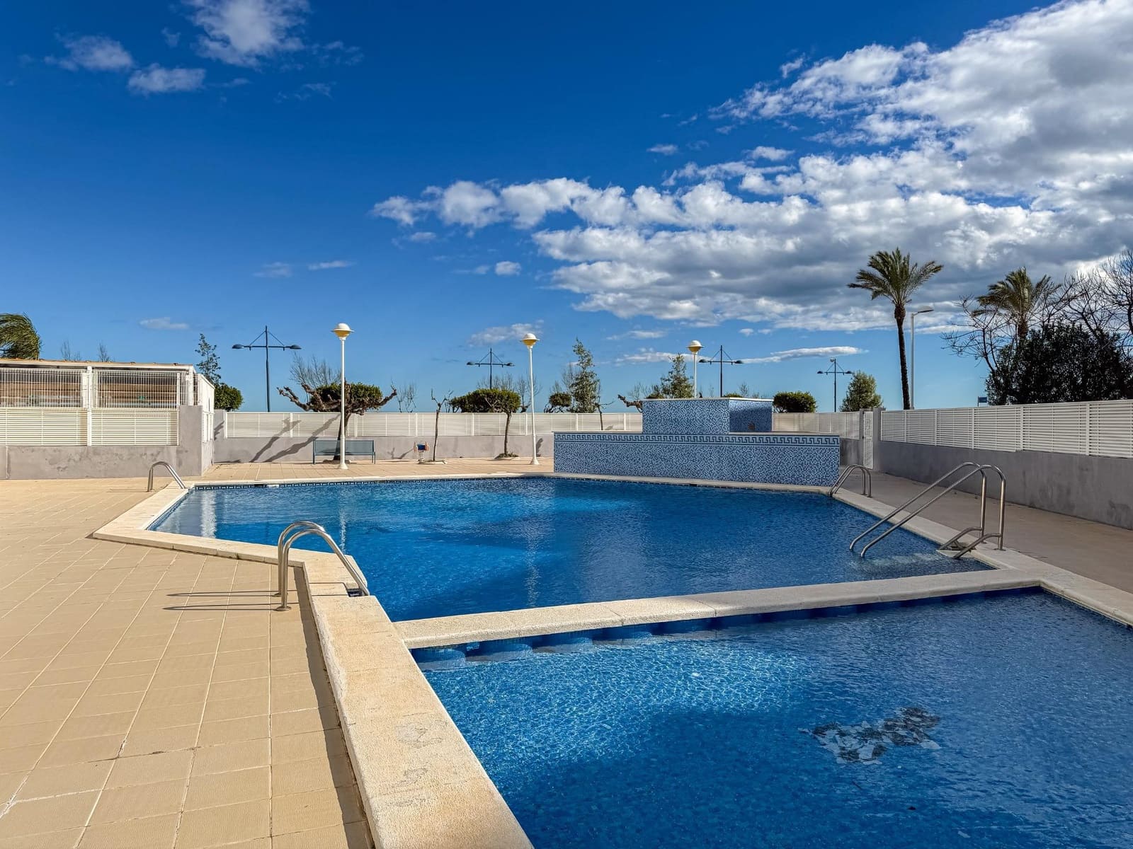 2 makuuhuone Kattohuoneisto myytävänä paikassa Peniscola mukana uima-altaan 
autotalli - 525 000 € (Ref: 9806554)