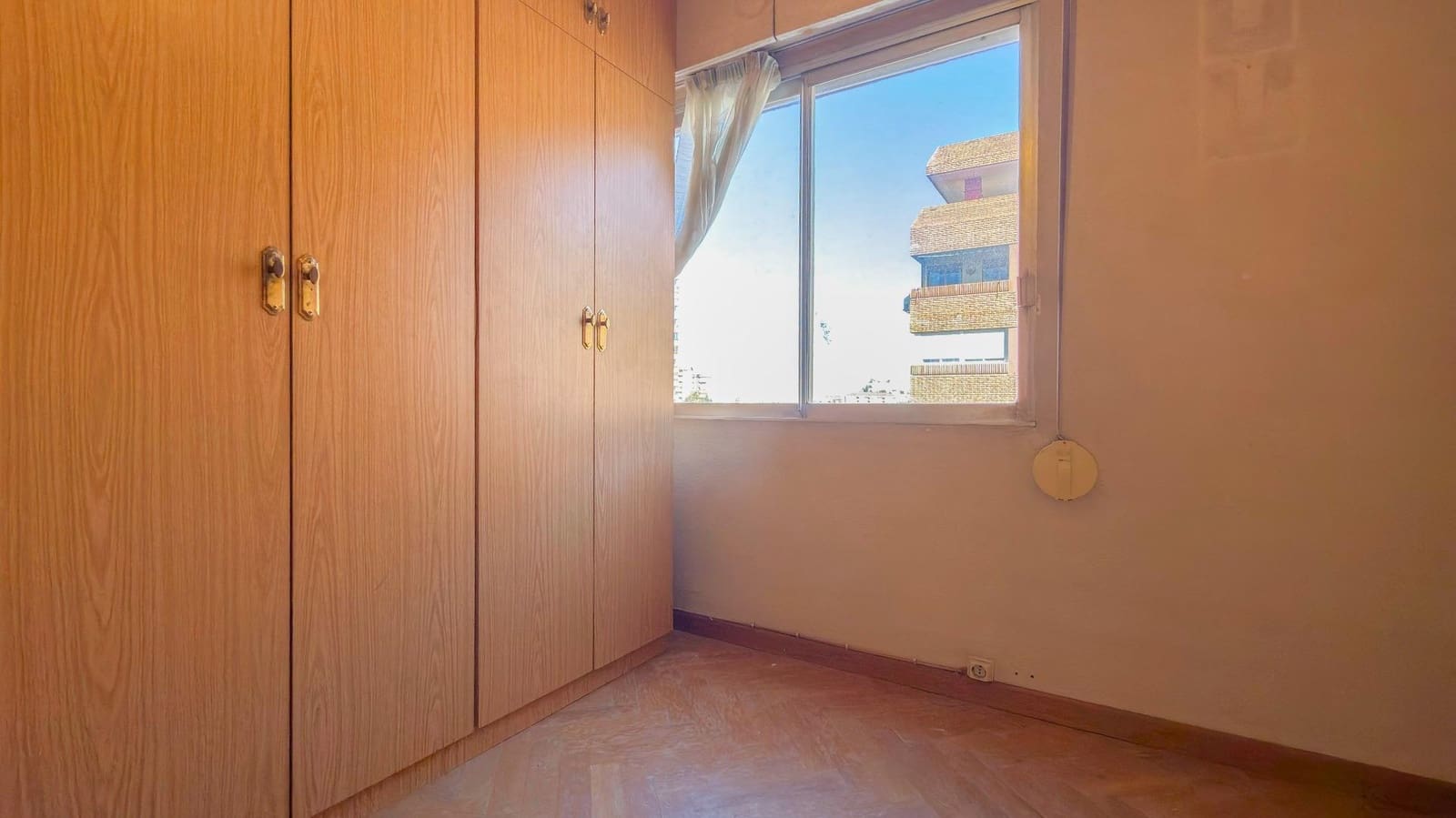 4 Zimmer Wohnung zu verkaufen in Valencia Stadt mit Garage - 527.000 € (Ref: 9806555)