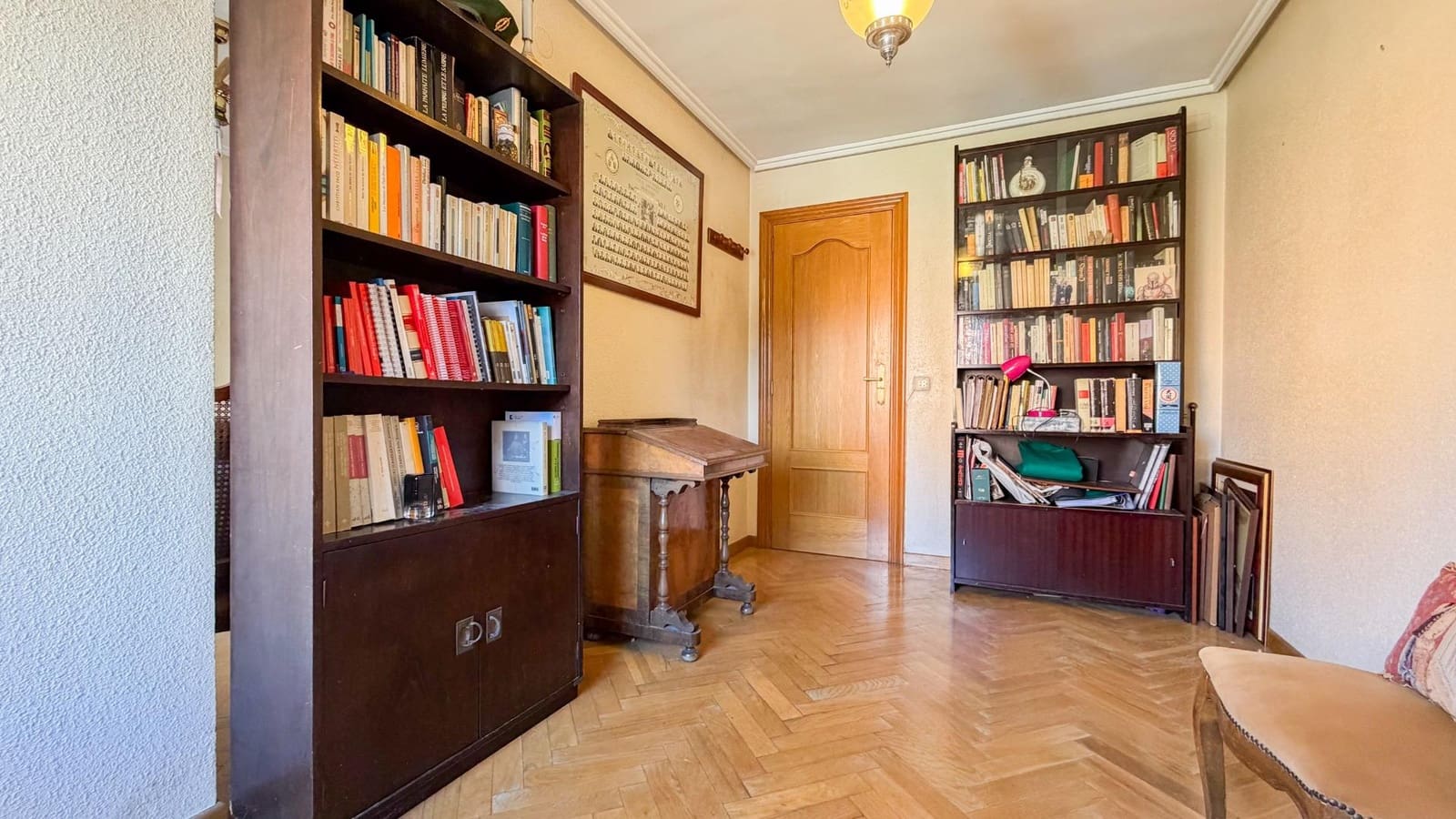 4 Zimmer Wohnung zu verkaufen in Valencia Stadt mit Garage - 527.000 € (Ref: 9806555)