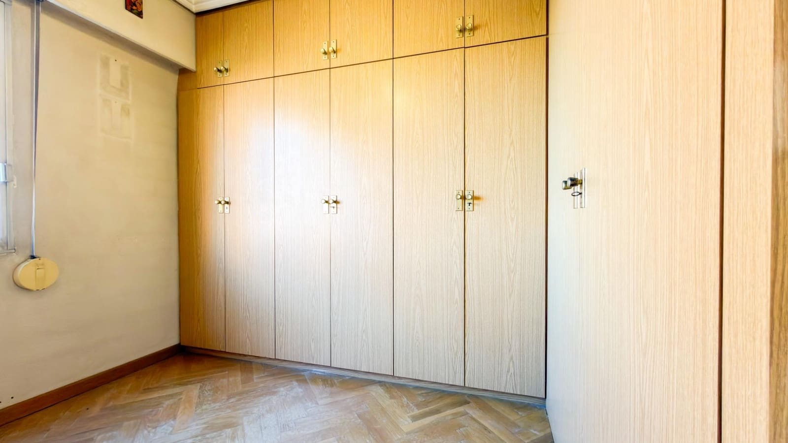 4 Zimmer Wohnung zu verkaufen in Valencia Stadt mit Garage - 527.000 € (Ref: 9806555)