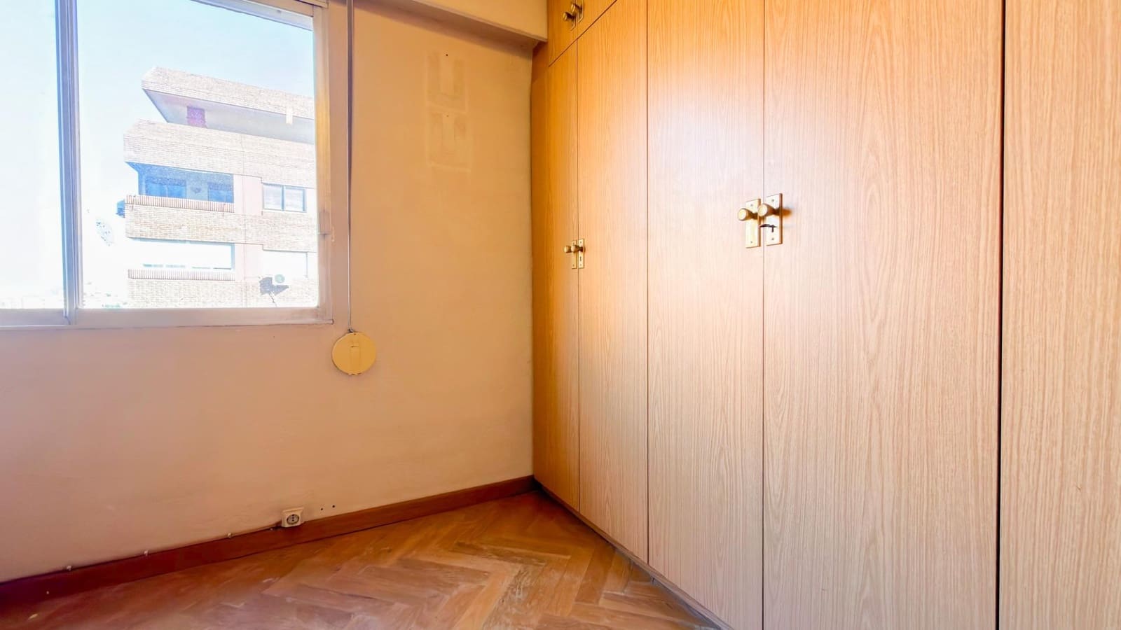 4 Zimmer Wohnung zu verkaufen in Valencia Stadt mit Garage - 527.000 € (Ref: 9806555)