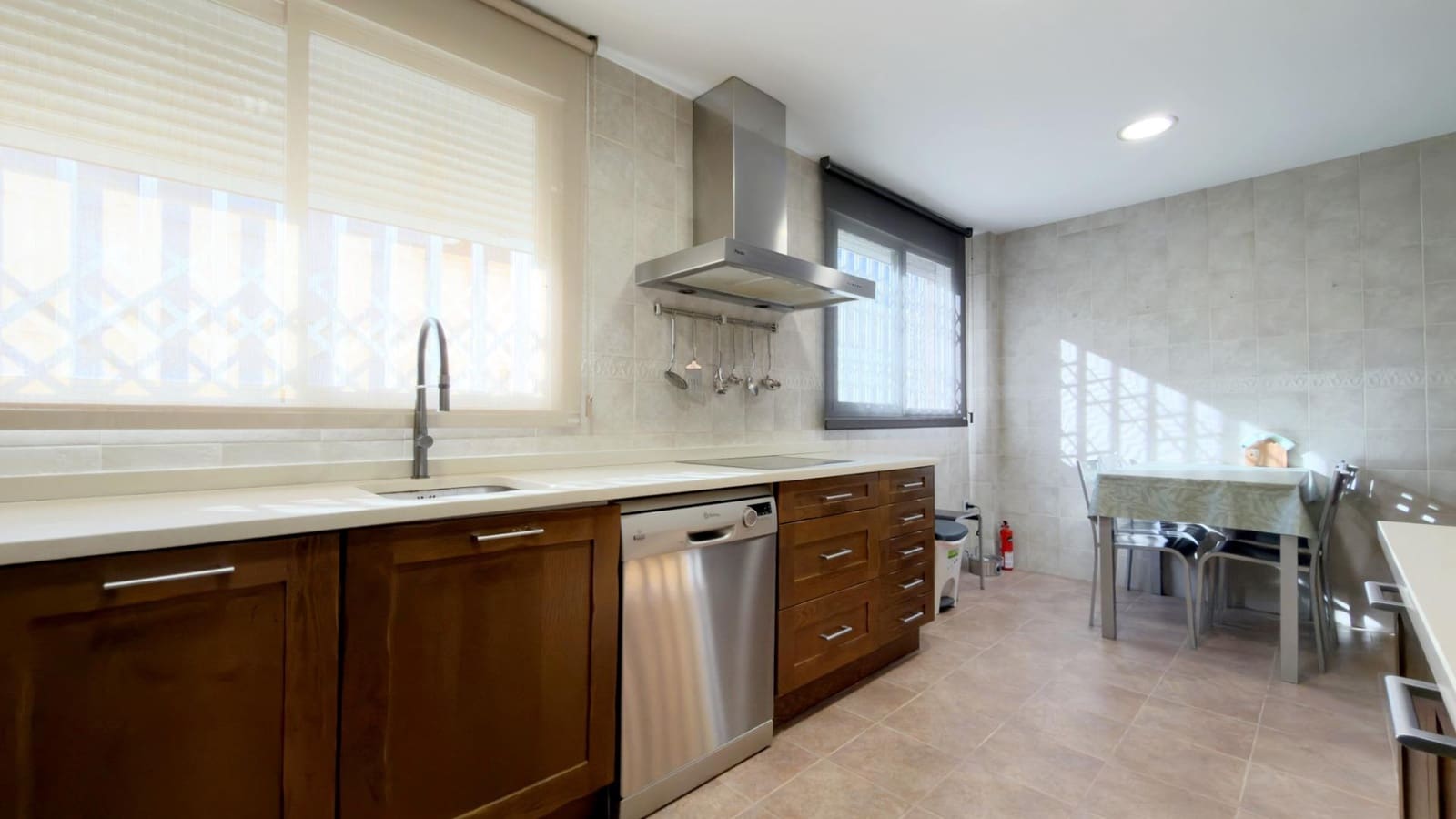 3 camera da letto Villetta a Schiera in vendita in Massamagrell con garage - 349.900 € (Rif: 9815936)
