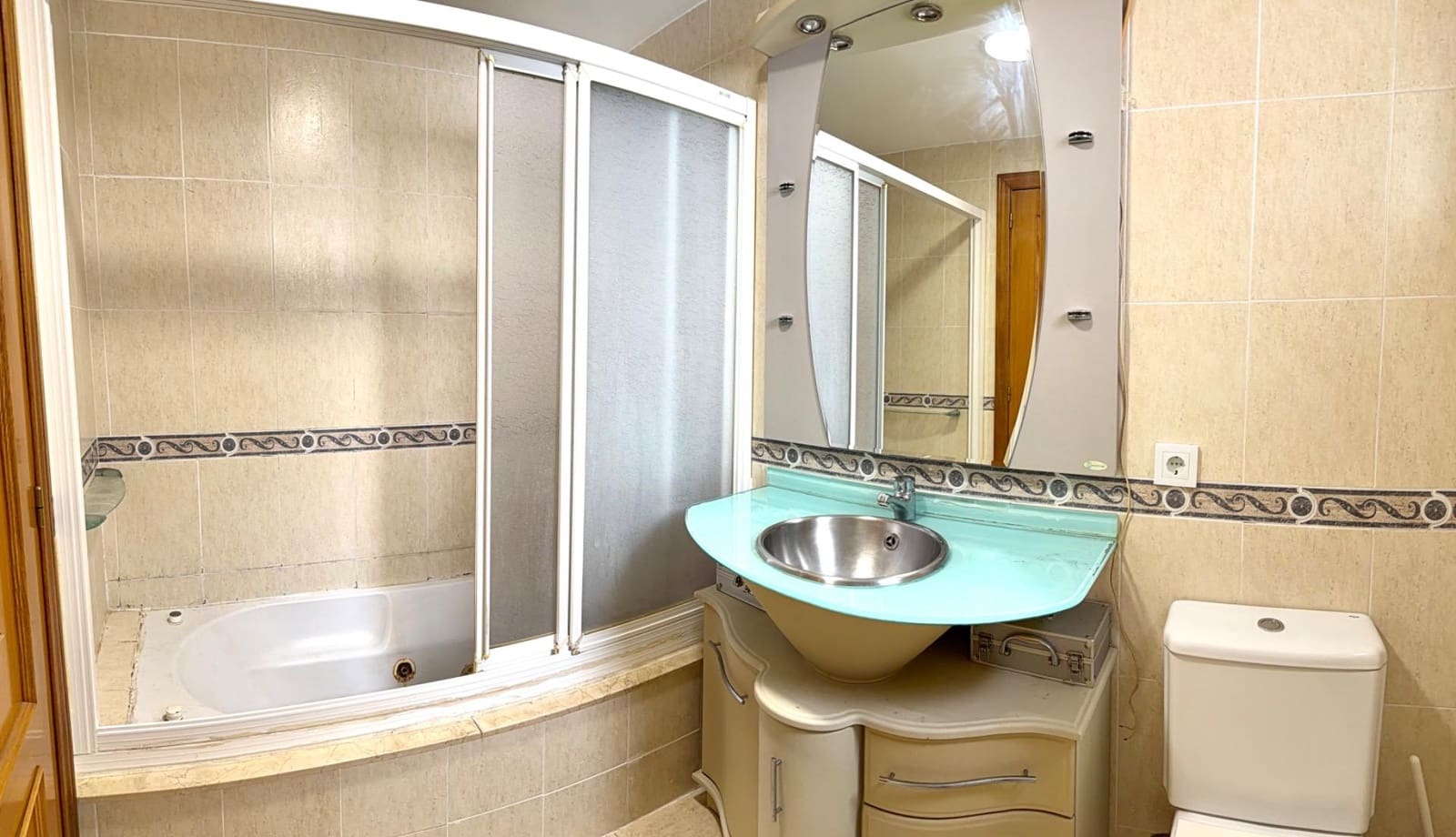 3 bedroom Penthouse for sale in Burjassot with garage - € 312,000 (Ref: 9839339)