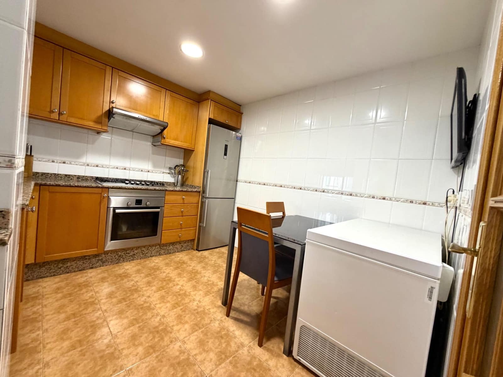 3 bedroom Penthouse for sale in Burjassot with garage - € 312,000 (Ref: 9839339)