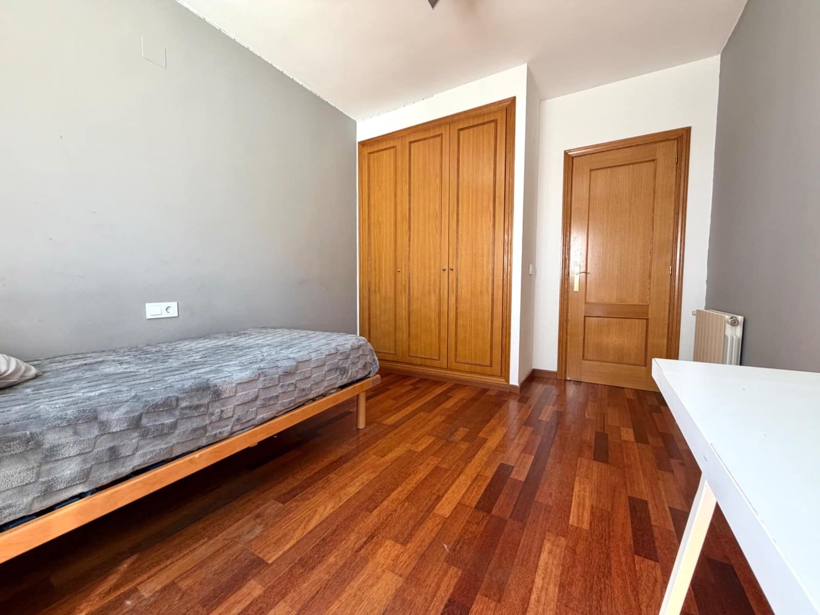 3 bedroom Penthouse for sale in Burjassot with garage - € 312,000 (Ref: 9839339)