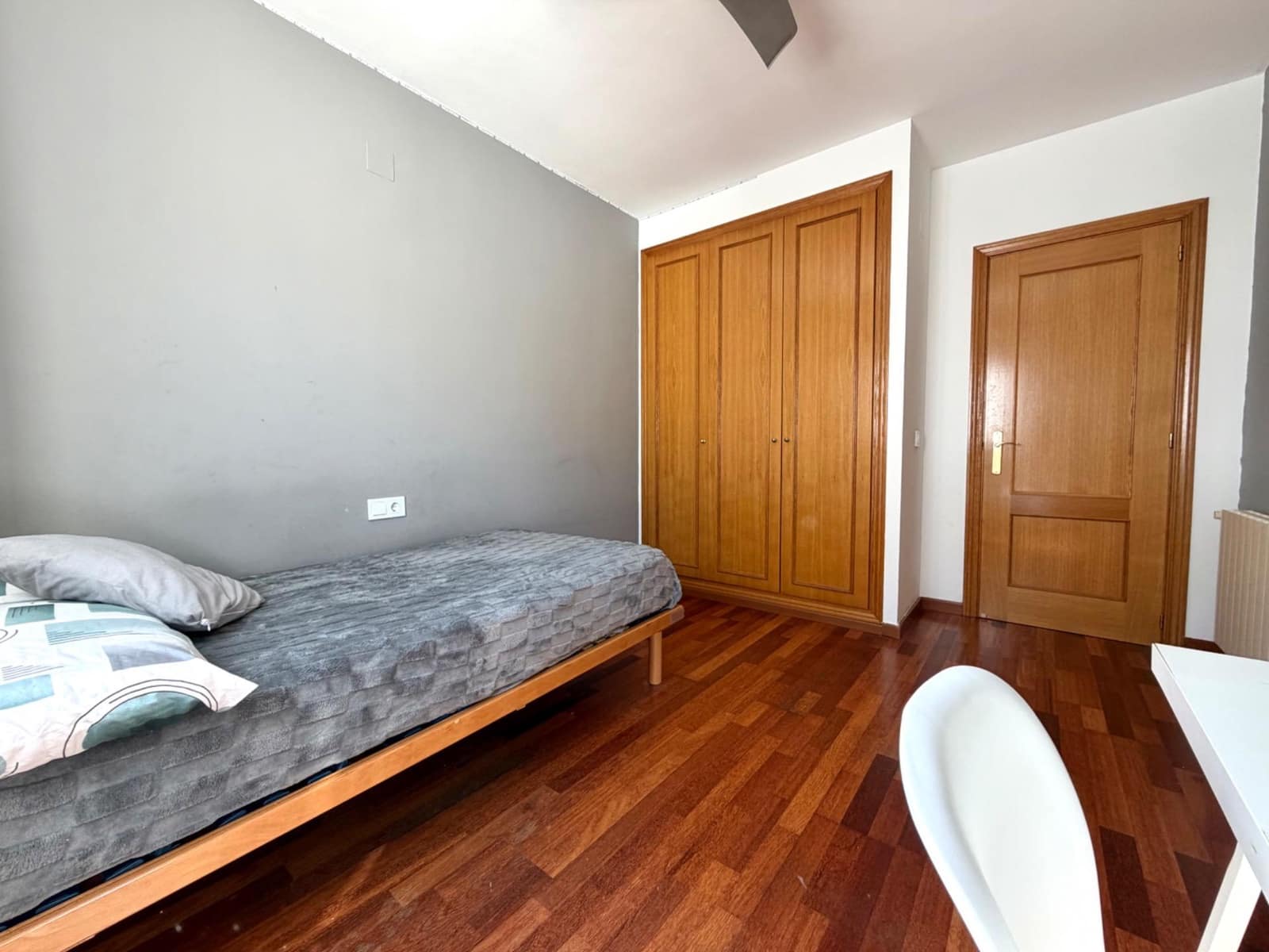 3 bedroom Penthouse for sale in Burjassot with garage - € 312,000 (Ref: 9839339)