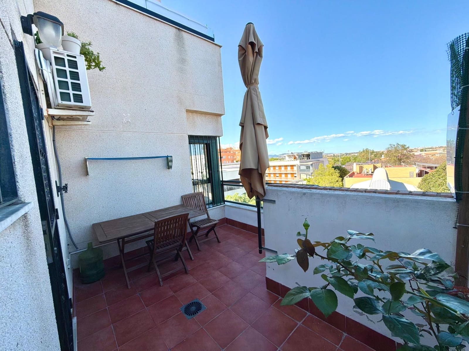 3 bedroom Penthouse for sale in Burjassot with garage - € 312,000 (Ref: 9839339)