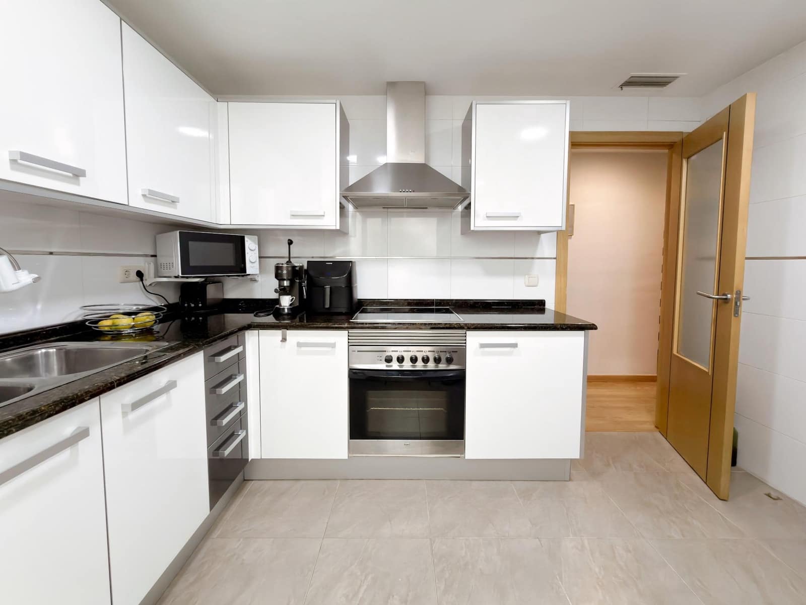 4 bedroom Apartment for sale in Massalfassar with garage - € 265,000 (Ref: 9867094)