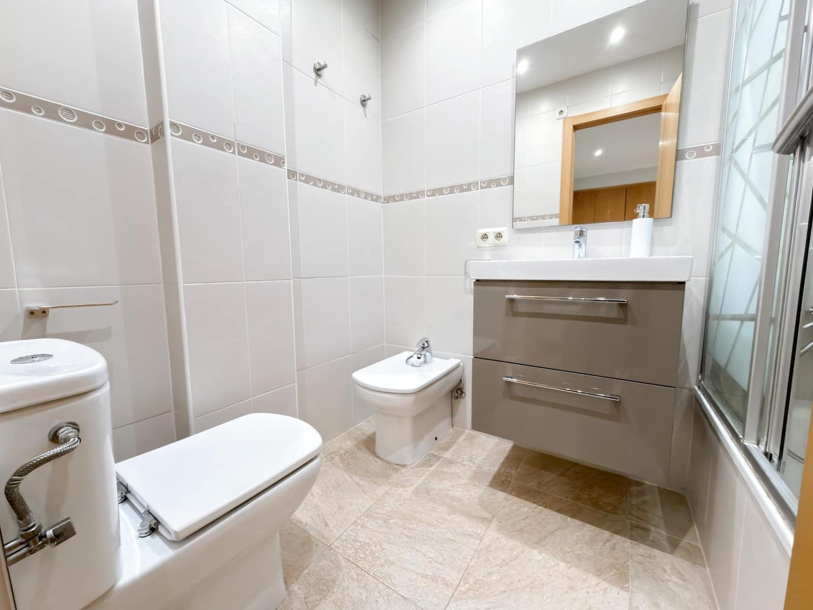 4 bedroom Apartment for sale in Massalfassar with garage - € 265,000 (Ref: 9867094)