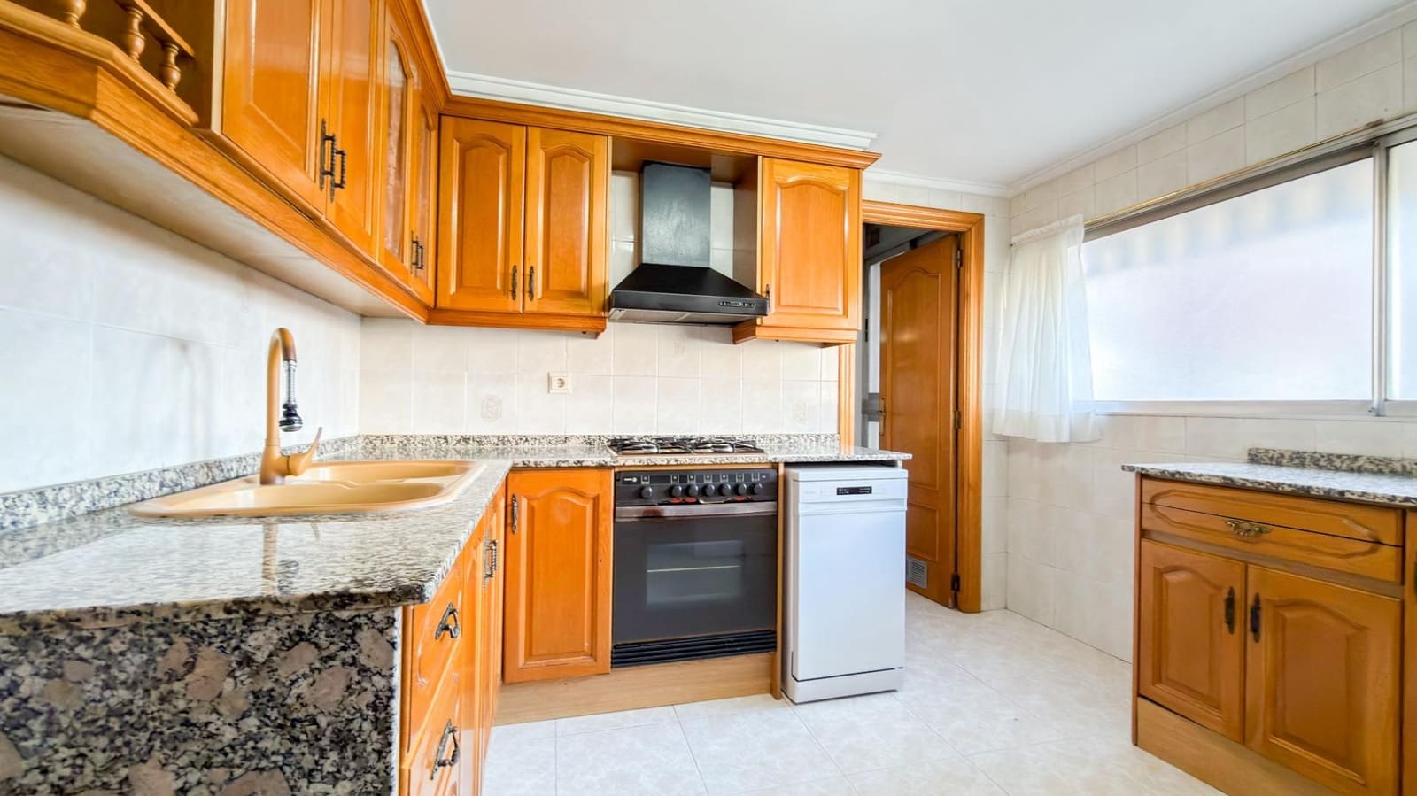 4 soverom Leilighet til salgs i Valencia by med garasje - € 480 000 (Ref: 9873615)