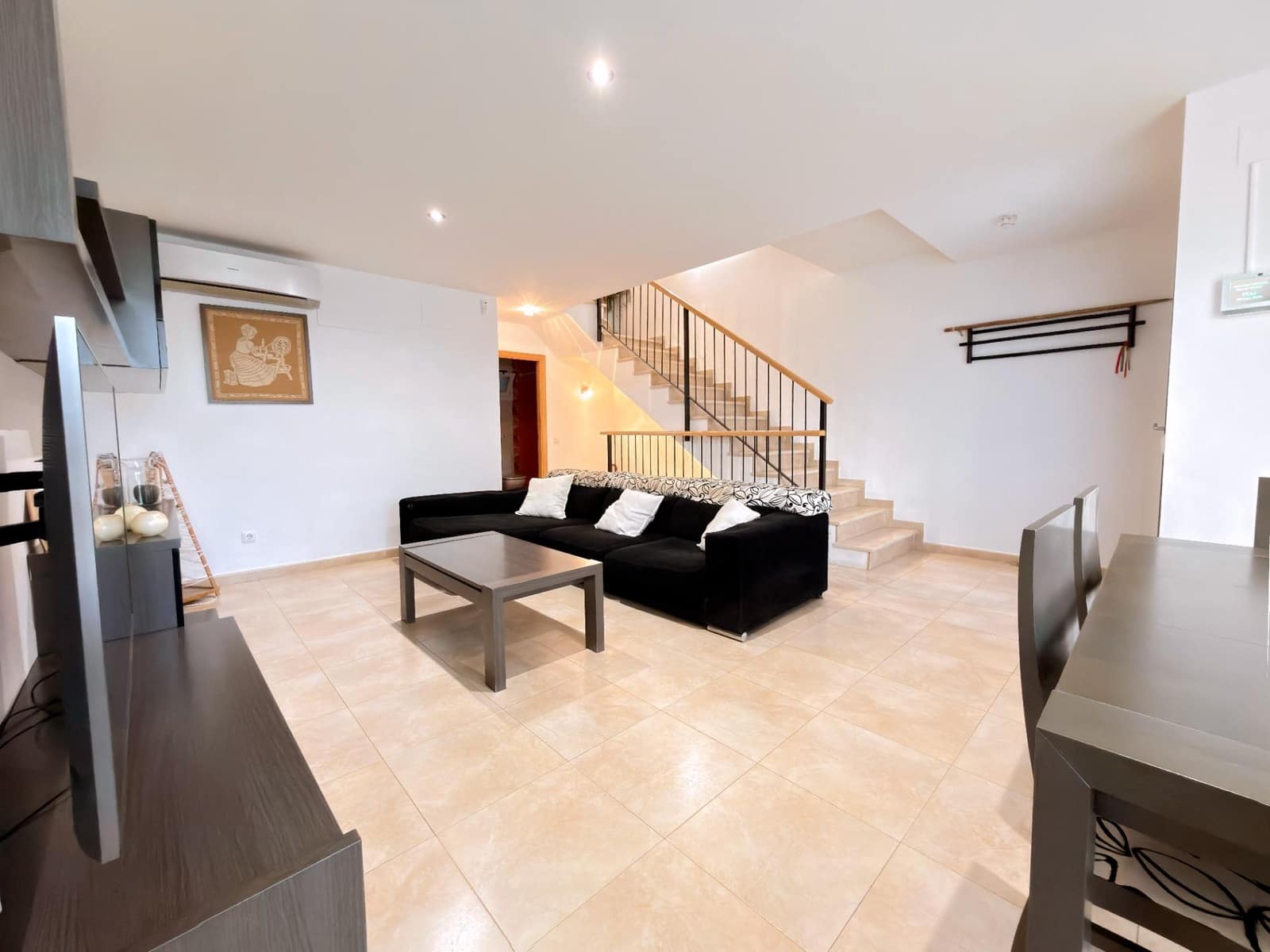 4 slaapkamer Rijtjeshuis te koop in Real met garage - € 259.000 (Ref: 9878953)