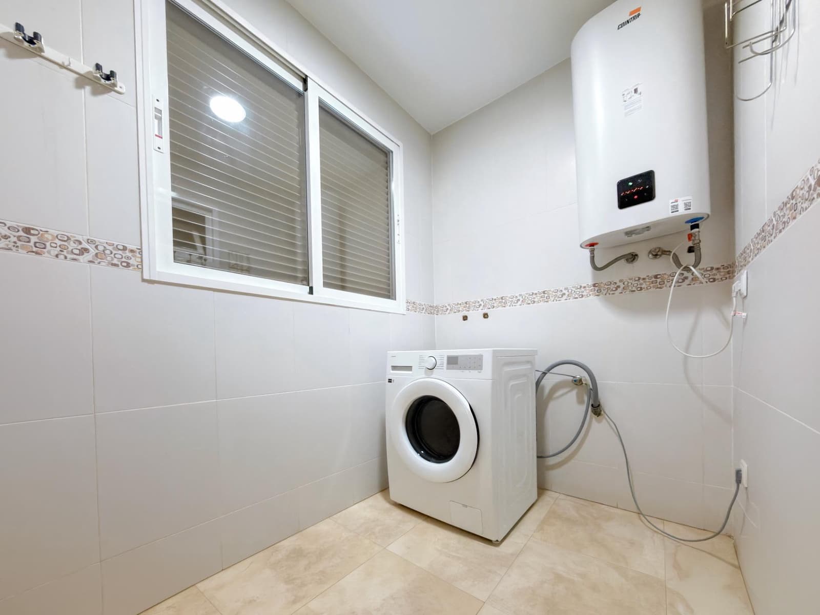 4 slaapkamer Rijtjeshuis te koop in Real met garage - € 259.000 (Ref: 9878953)
