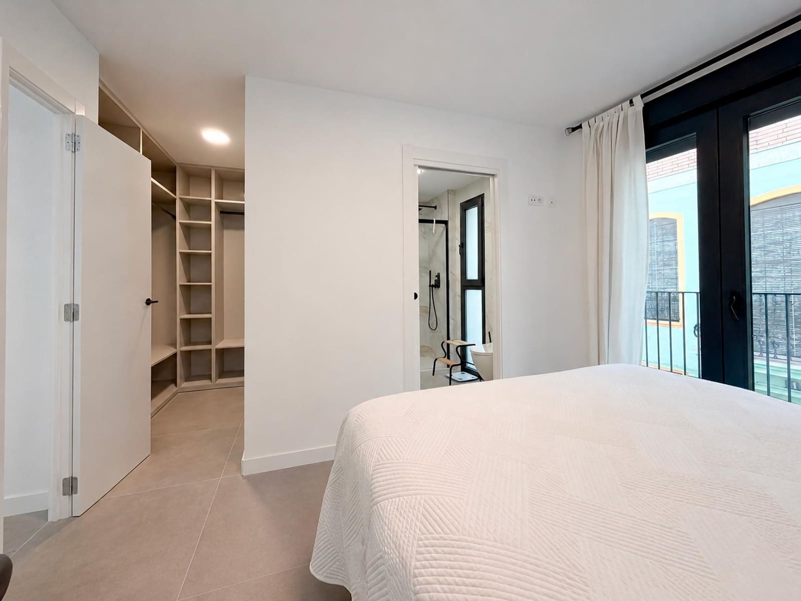3 bedroom Townhouse for rent in Massamagrell - € 2,000 (Ref: 9884919)